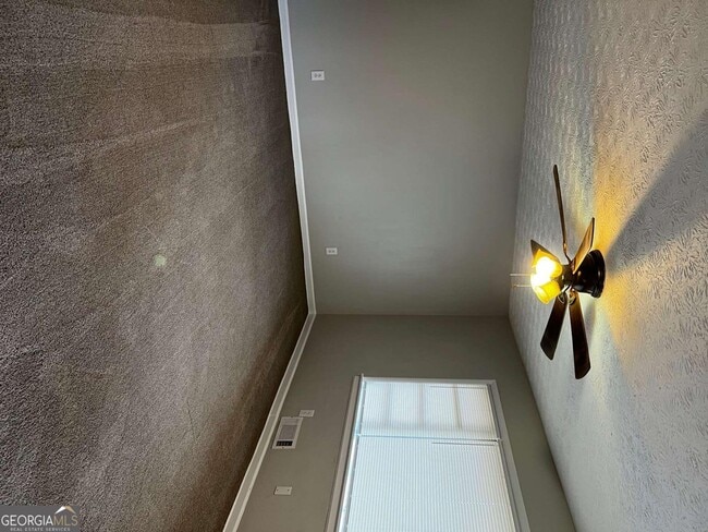 Building Photo - 5895 Jonesboro Rd