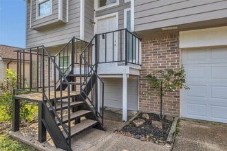 Building Photo - 18619 Haughland Dr