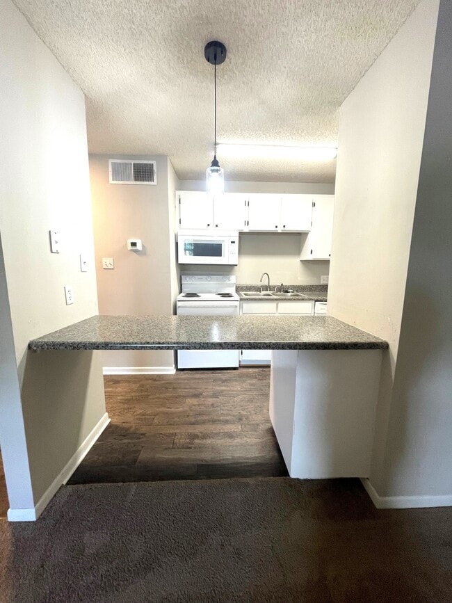 1 dormitorio, barra de cocina - Oak Terrace