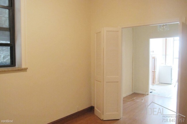 Foto del edificio - 308 11th St