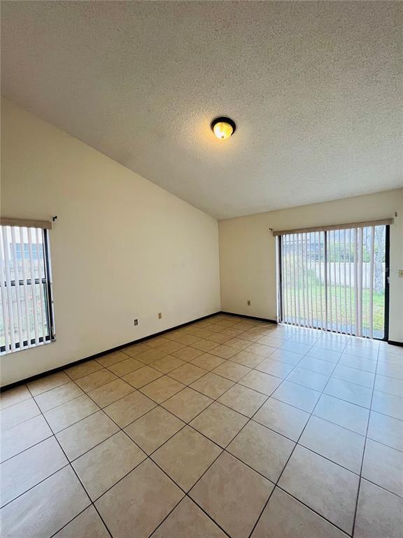 Foto del edificio - 1748 Bright Meadow Ct