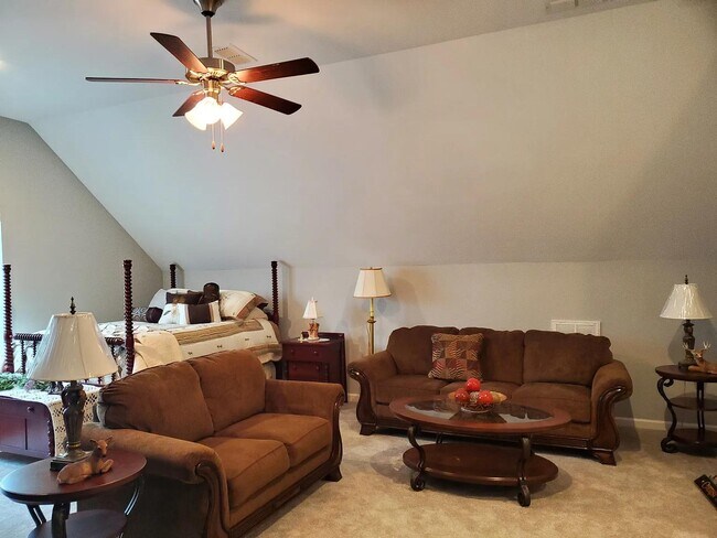 Building Photo - 3512 Pear Blossom Way