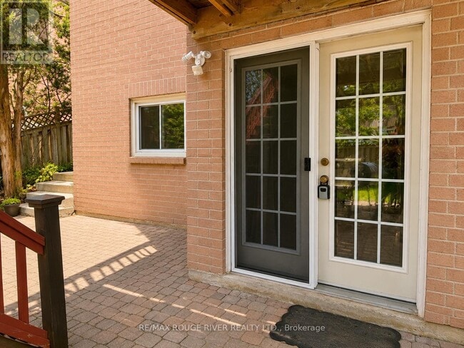 Building Photo - 16 Dominy Dr
