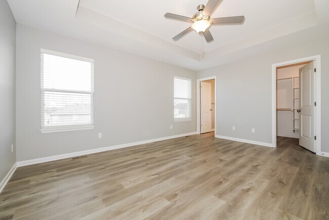 Building Photo - Fantastic 4bd/3ba home! Coming soon!