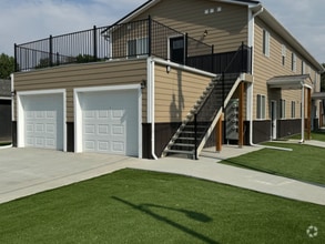 Building Photo - 310 3rd St W