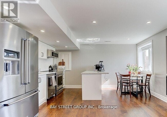 Building Photo - 17 Ben Sinclair Ave