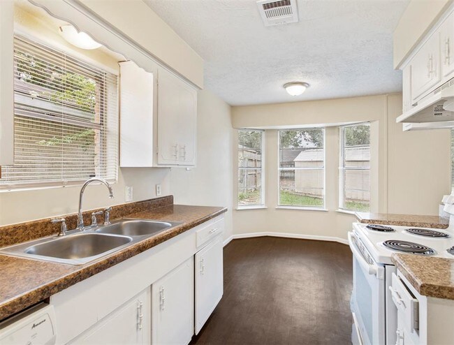 Foto del edificio - 10814 Green Arbor Dr