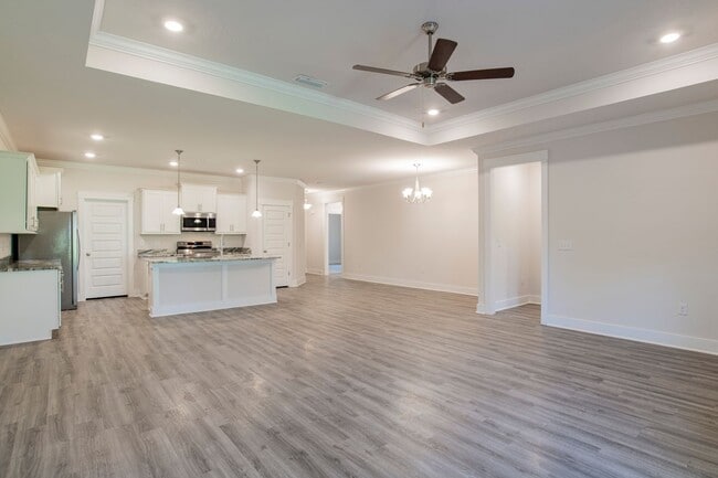 Building Photo - 3 bed home in quiet Cantonment