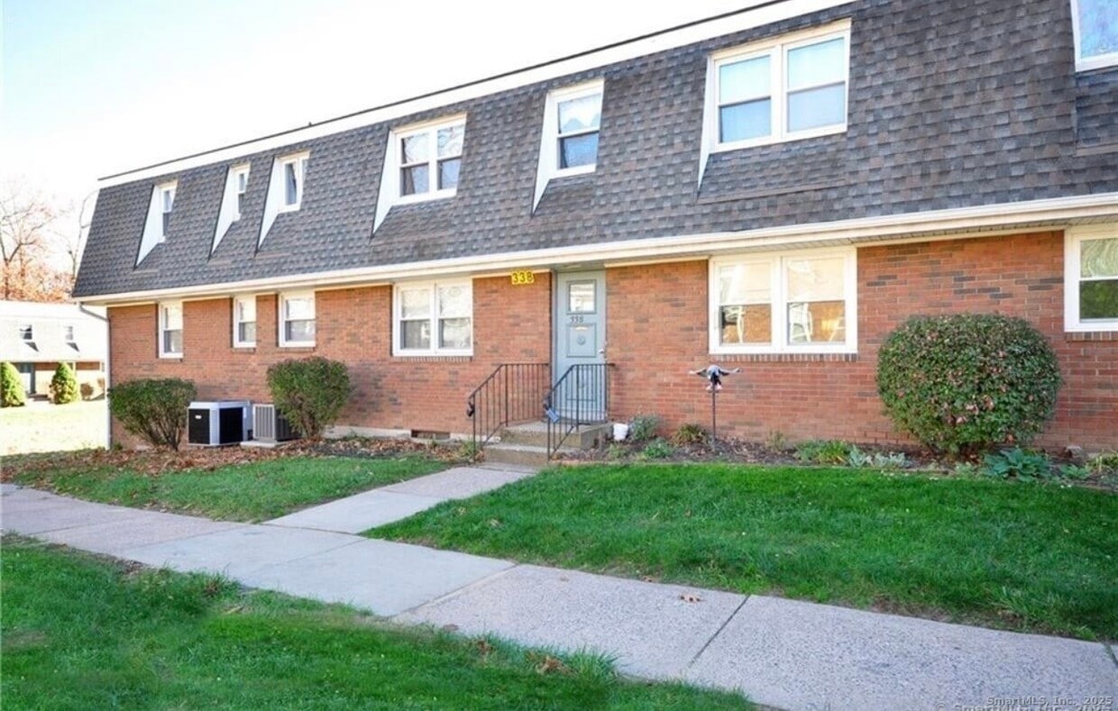 Primary Photo - 338 Dunfey Ln