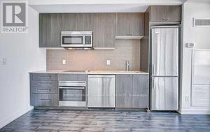 Photo du bâtiment - 18 Rean Dr