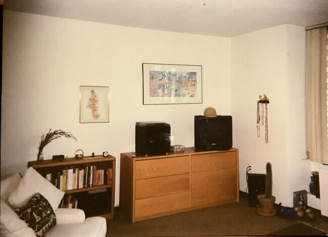 Foto del edificio - 60 Longwood Ave