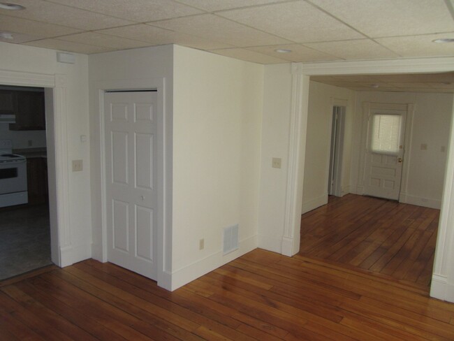 Building Photo - SUBLEASE OPPORTUNITY: looking for 1 sublet...