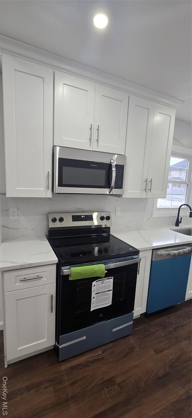 Building Photo - 452 S 1st Ave