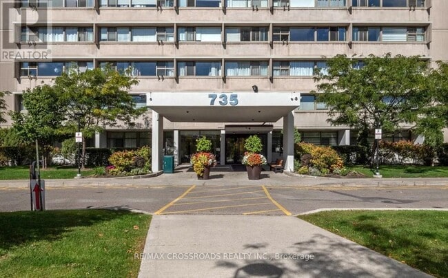 Building Photo - 735 Don Mills Rd.