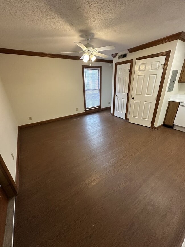 Building Photo - 3530 Ivy Commons Dr