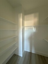 Building Photo - 10103 Grover Ln