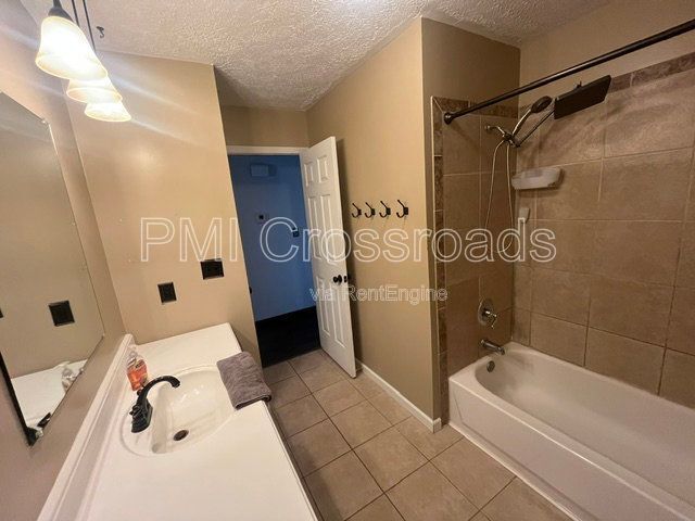 Building Photo - 6752 Bristlewood Dr
