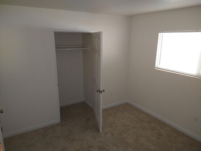 Foto del edificio - 4918 Siesta Dr