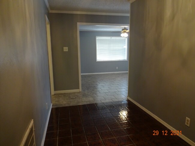 Building Photo - 69 Magnolia Dr