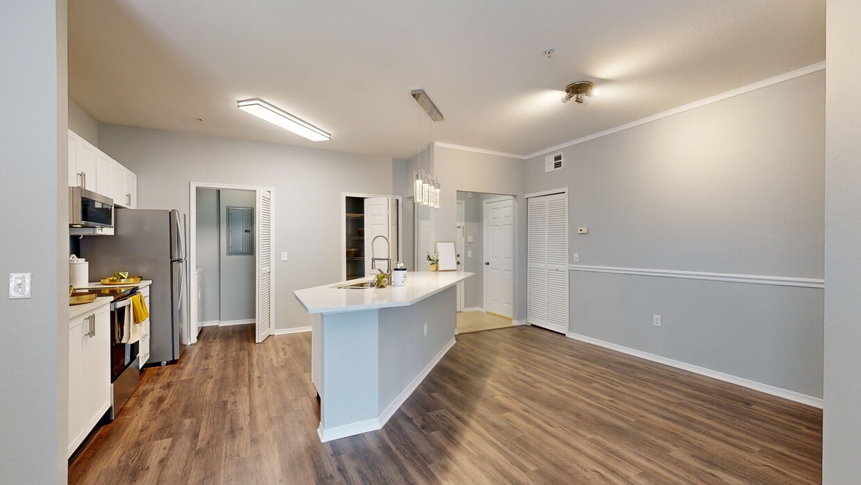 Photo - THE PARQ AT CROSS CREEK Apartments