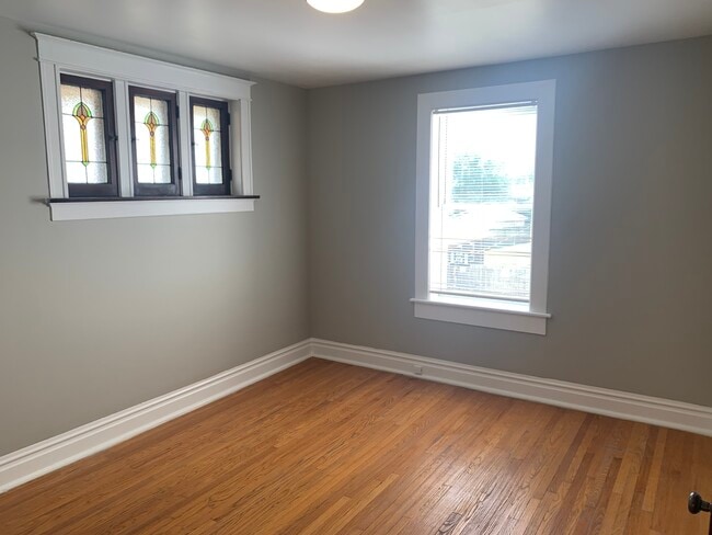 Foto del edificio - 4922 Holly Hills Ave