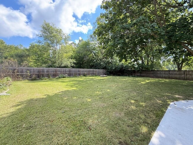 Building Photo - 3405 Elkton Dr