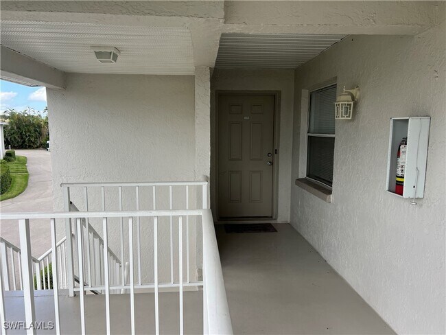 Foto del edificio - 1357 Churchill Cir
