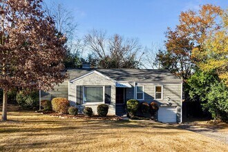 Building Photo - 1000 Drexel Dr