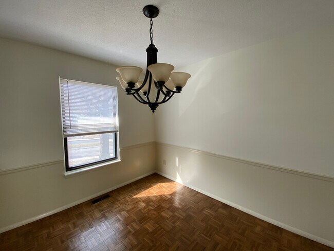 Foto del edificio - 10821 Woodward St