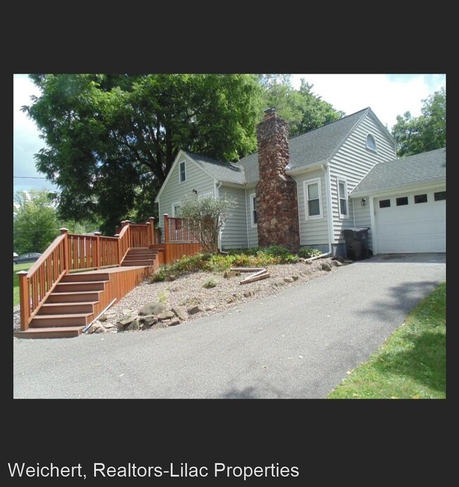 Building Photo - 3 br, 1.5 bath House - 79 River Meadow Drive