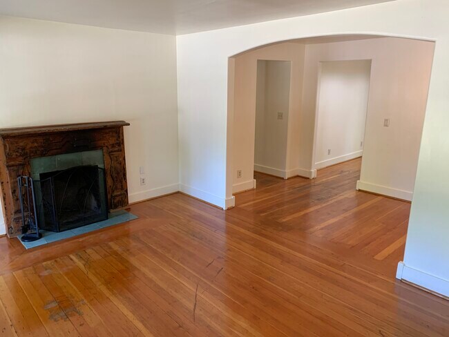 Foto del edificio - 14800 SW Beard Road