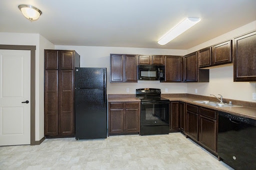 Building Photo - Pheasant Ridge Apts - Income Restrictions