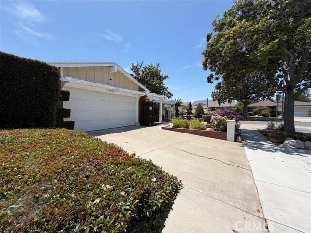 Building Photo - 2512 W Fulcrum Pl