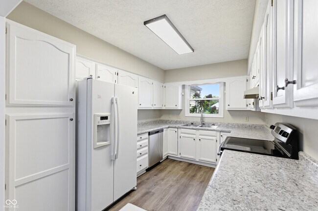 Foto del edificio - 5304 Caring Cove