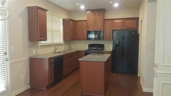 Foto del edificio - 3090 Hallmark Ln NE