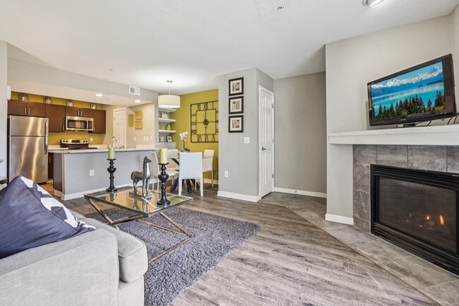 Building Photo - Heritage at Hidden Creek