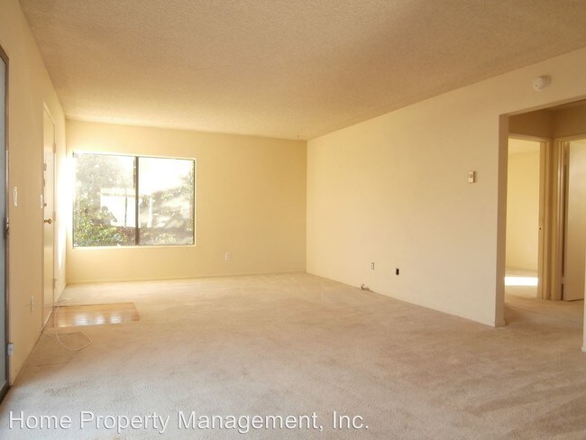 Building Photo - 16851 Green Ln