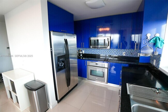 Foto del edificio - 60 SW 13th St