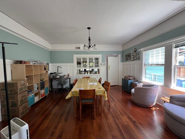 Foto del edificio - Charming 1910 Craftsman Home – 3BR/2BA + B...