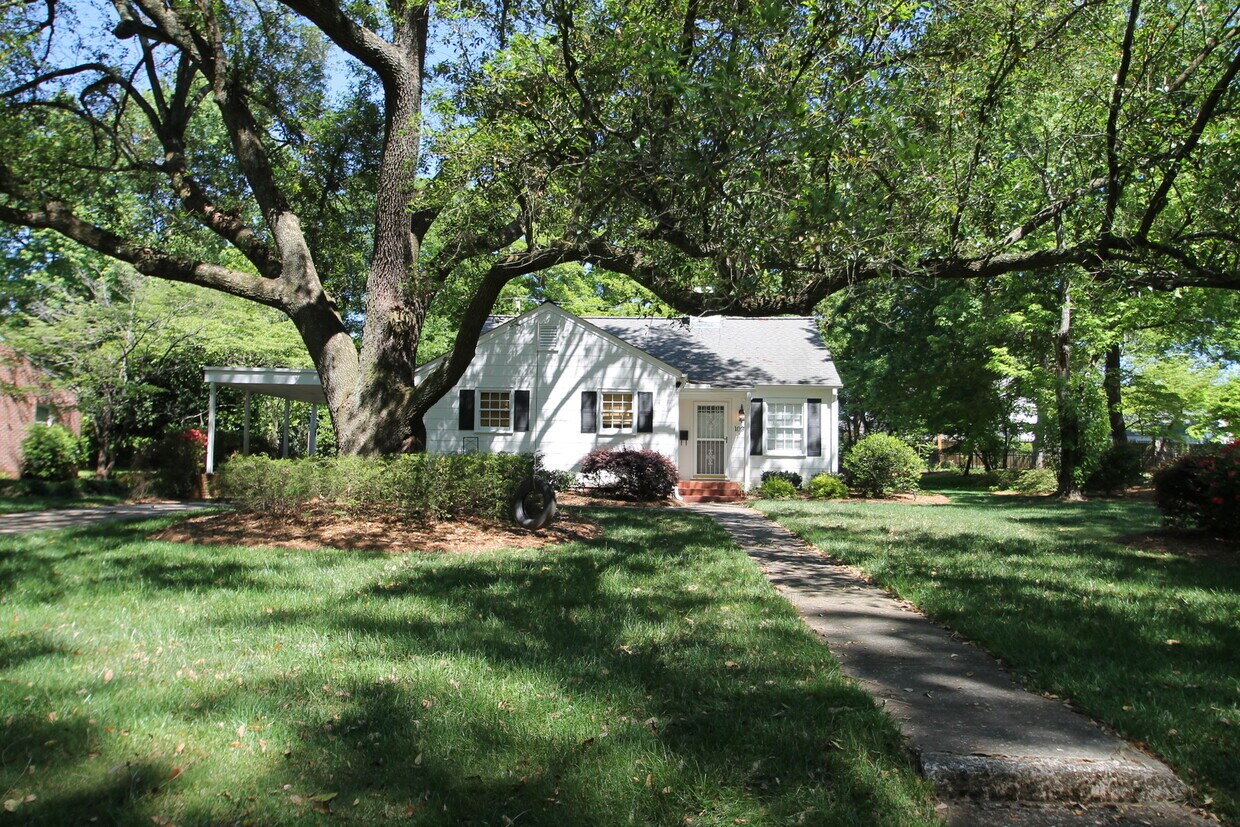 Foto principal - Exclusively Offered by Muse Realty, LLC