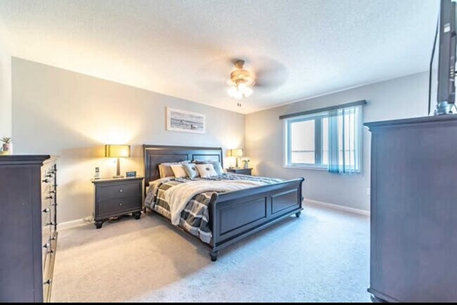 Building Photo - 20 Mercedes Rd