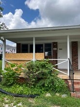 Building Photo - 920 Greenville Hwy