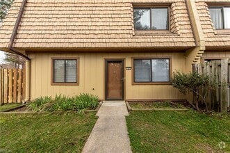 Building Photo - 1332 Granada Ct