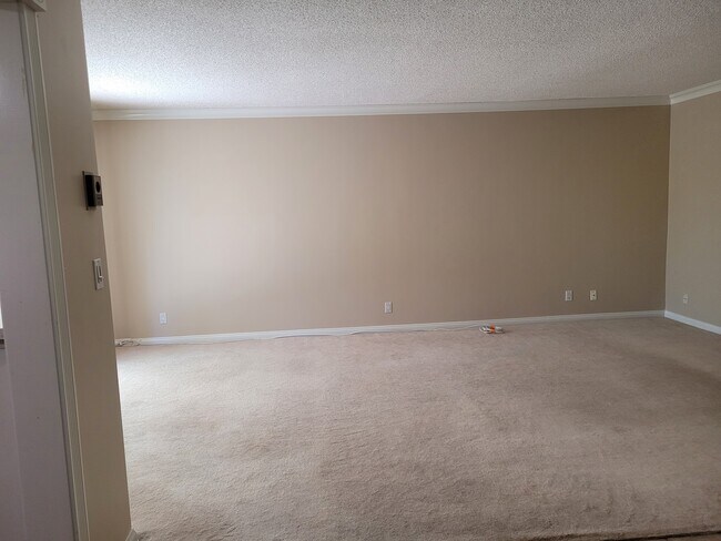 Foto del edificio - 5625 Sumner Way