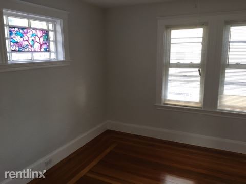 Primary Photo - 19 Myrtle St