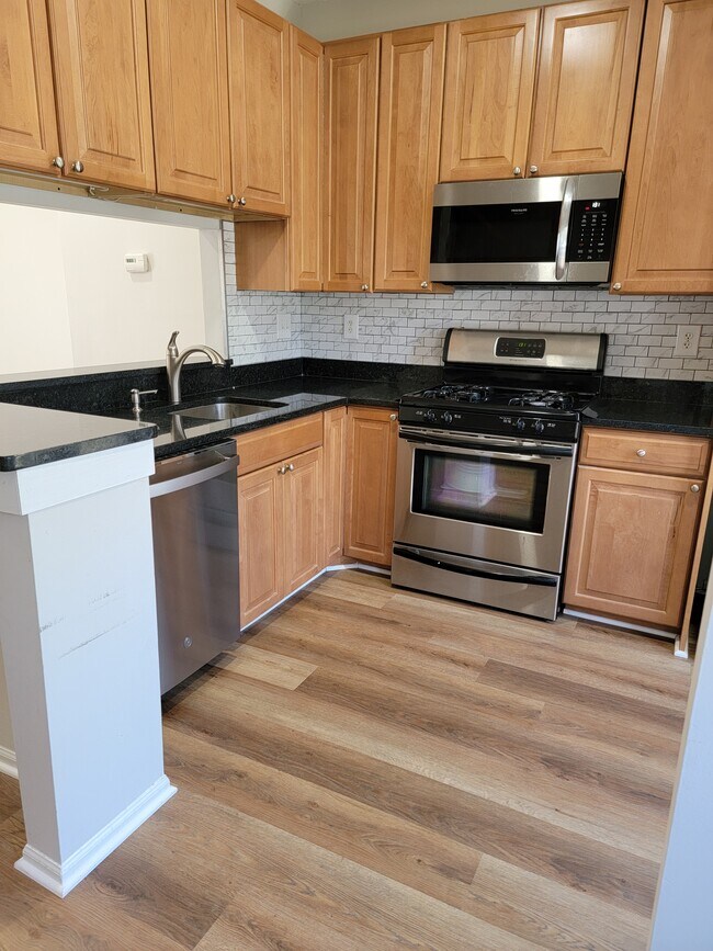 Foto del edificio - 7131 Tolliver St