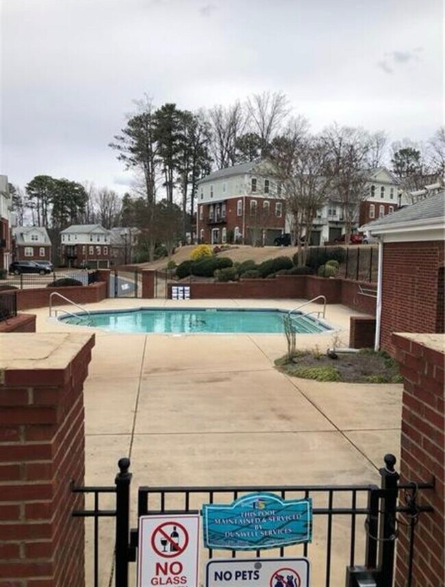 Foto del edificio - 5897 Brookside Oak Cir