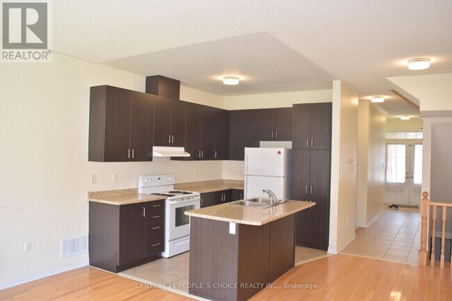 Photo du bâtiment - 20 Munch Pl