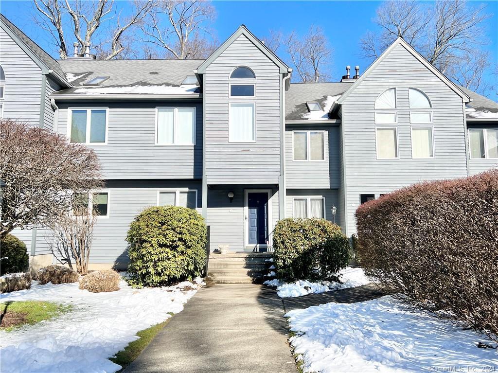 81 Wolfpit Ave Unit B3, Norwalk, CT 06851 Condo for Rent in Norwalk