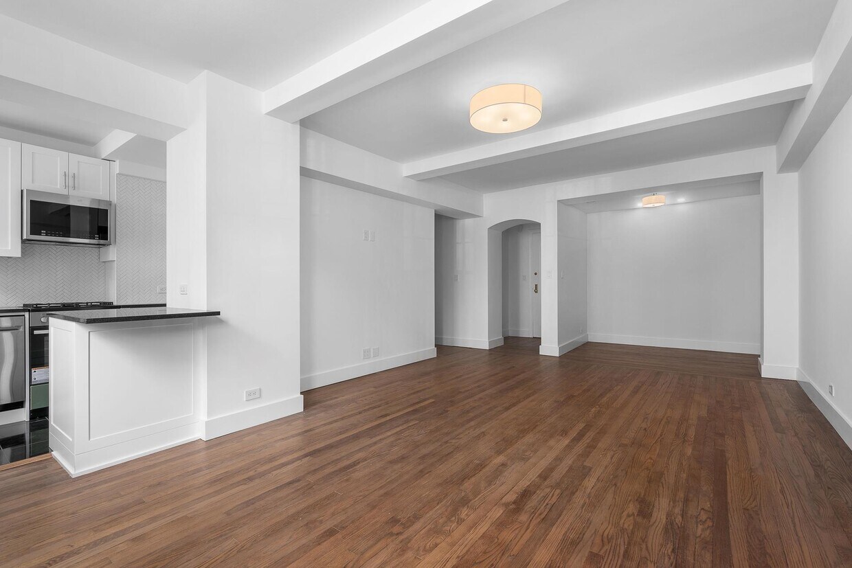 353 W 56th St Unit 4C, New York, NY 10019 Apartment for Rent in New